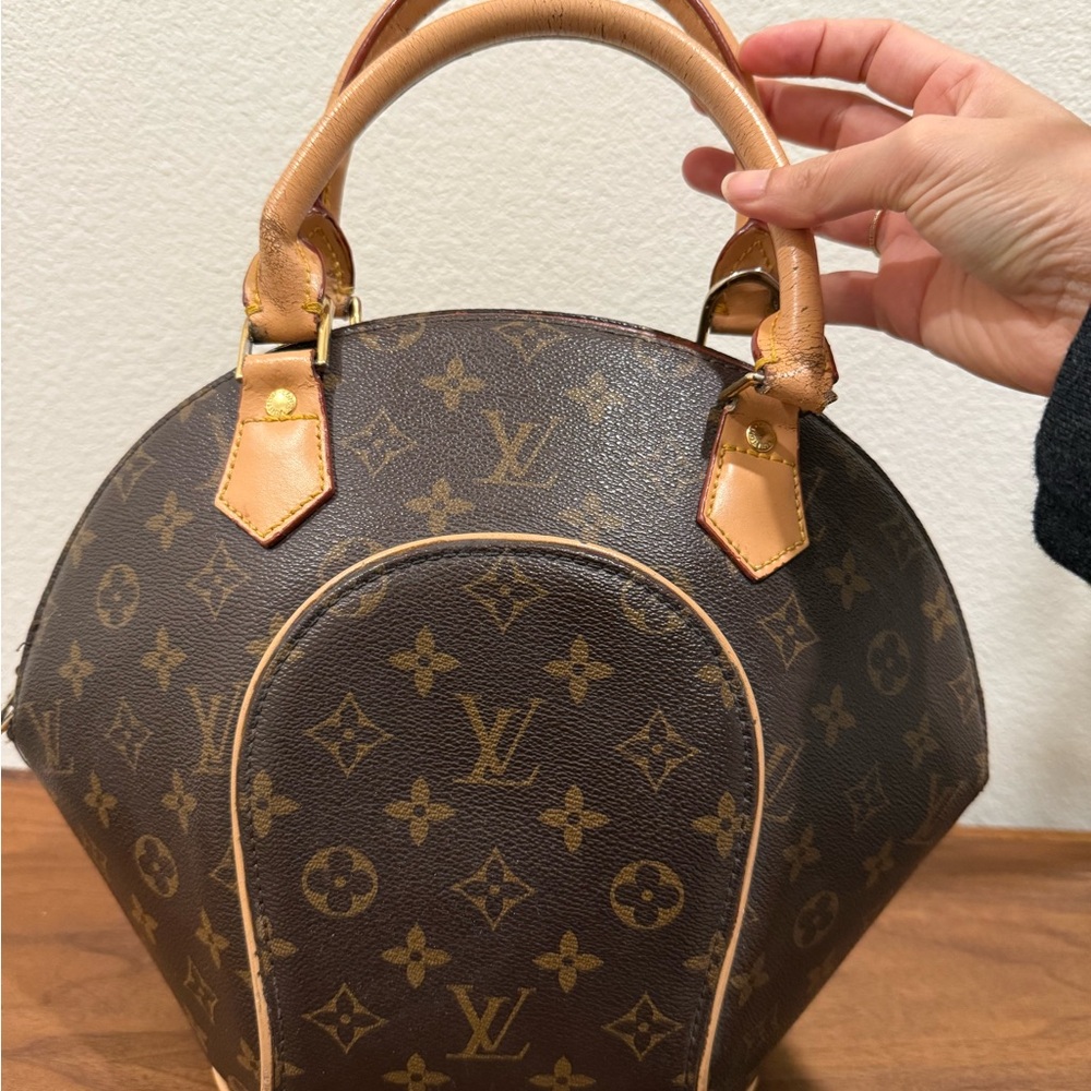 Louis Vuitton Ellipse PM handbag
 Brown and Tan Monogram Satchel